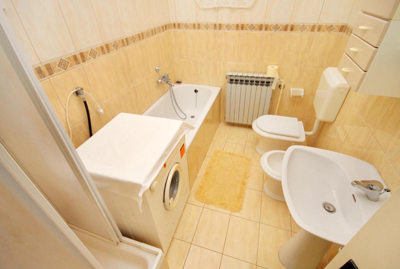 Apartments With A Parking Space Senj - 5572 Экстерьер фото