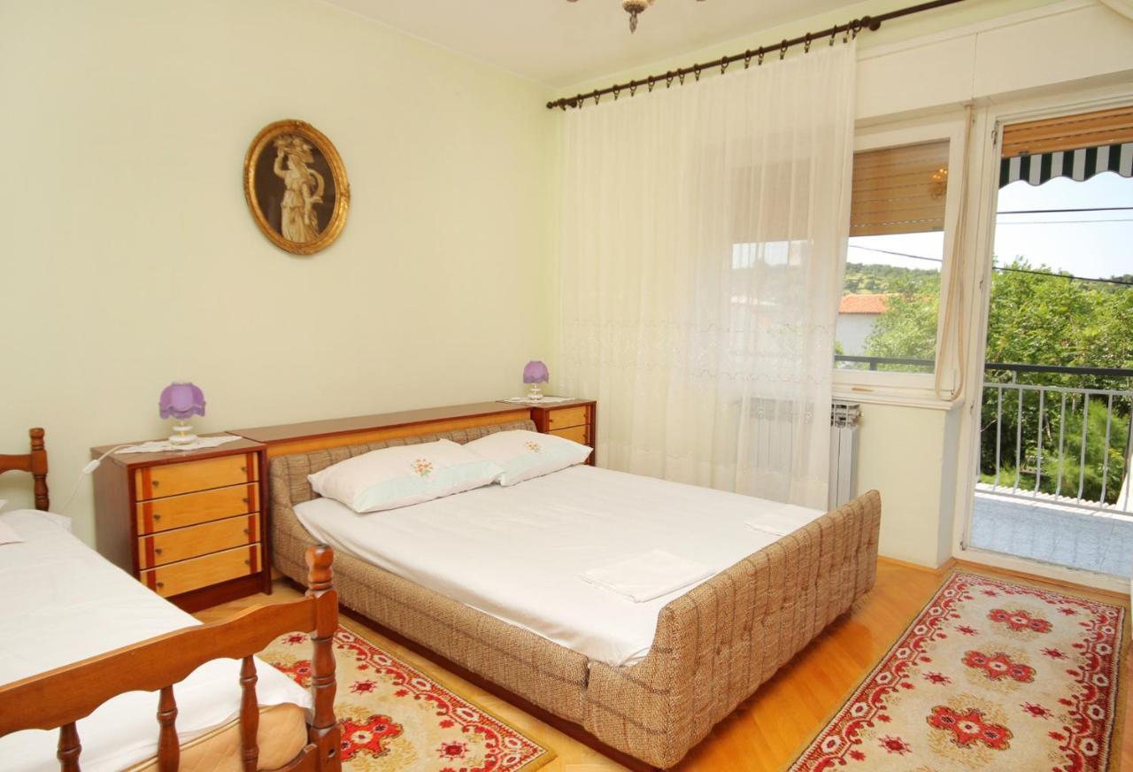 Apartments With A Parking Space Senj - 5572 Экстерьер фото